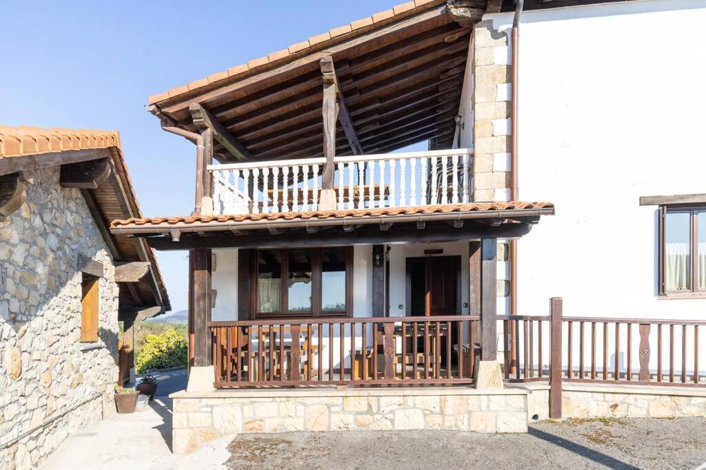 Perratzu Landarbide-Ideal Parejas Aia Kültér fotó