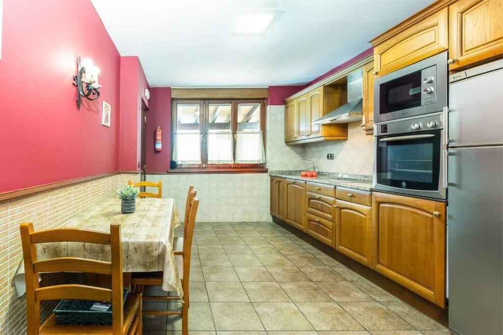 Perratzu Landarbide-Ideal Parejas Aia Kültér fotó
